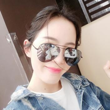 高端尼龙镜片男士女太阳镜开车防紫外线全套包装(大号)