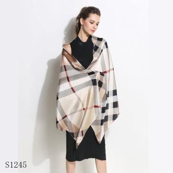 新款大牌风真丝印花长款丝巾 高档桑蚕丝礼品围巾(大号)